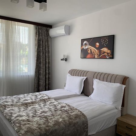 Hotel Elit Kirkovo  Kültér fotó
