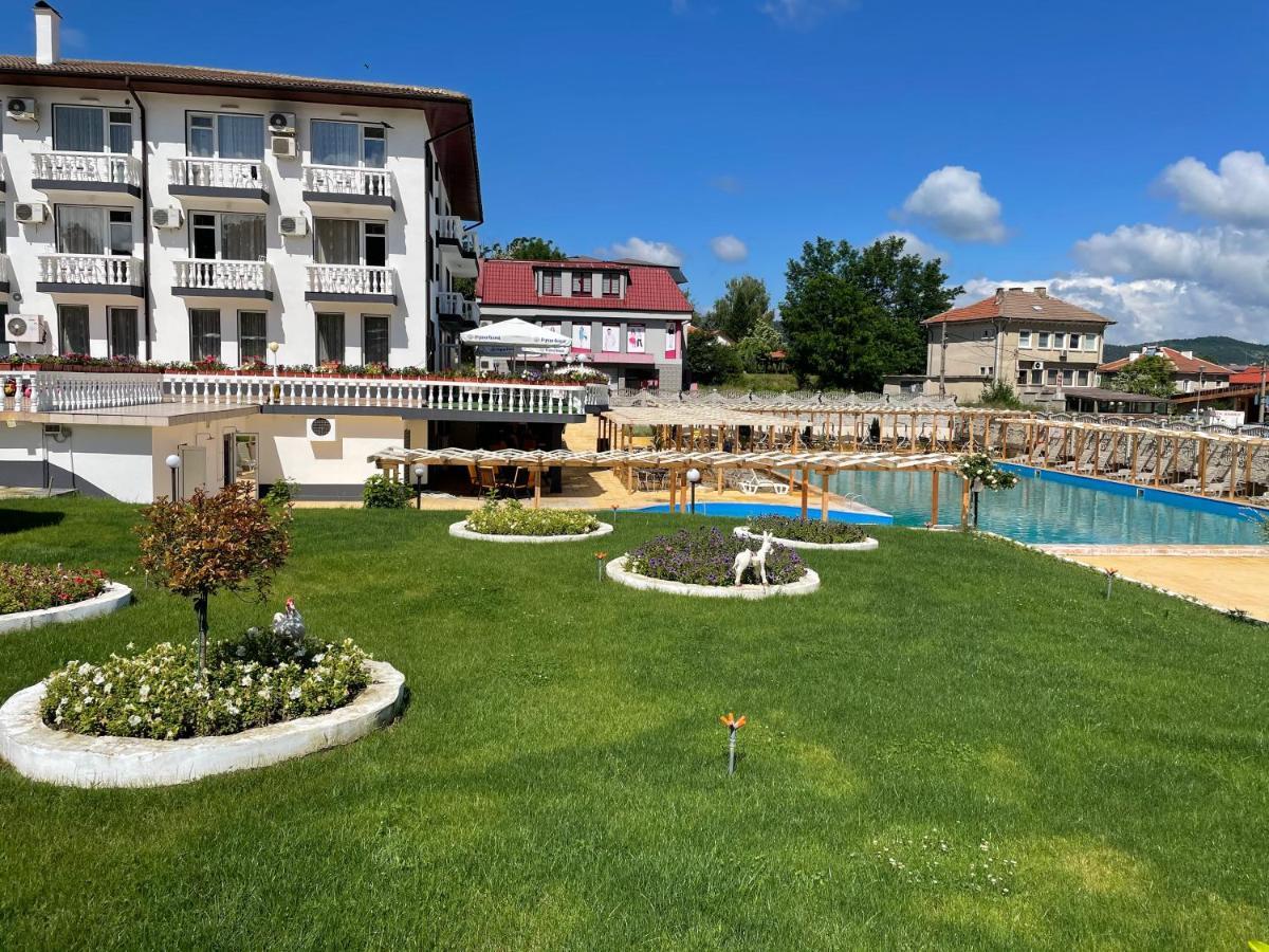 Hotel Elit Kirkovo  Kültér fotó