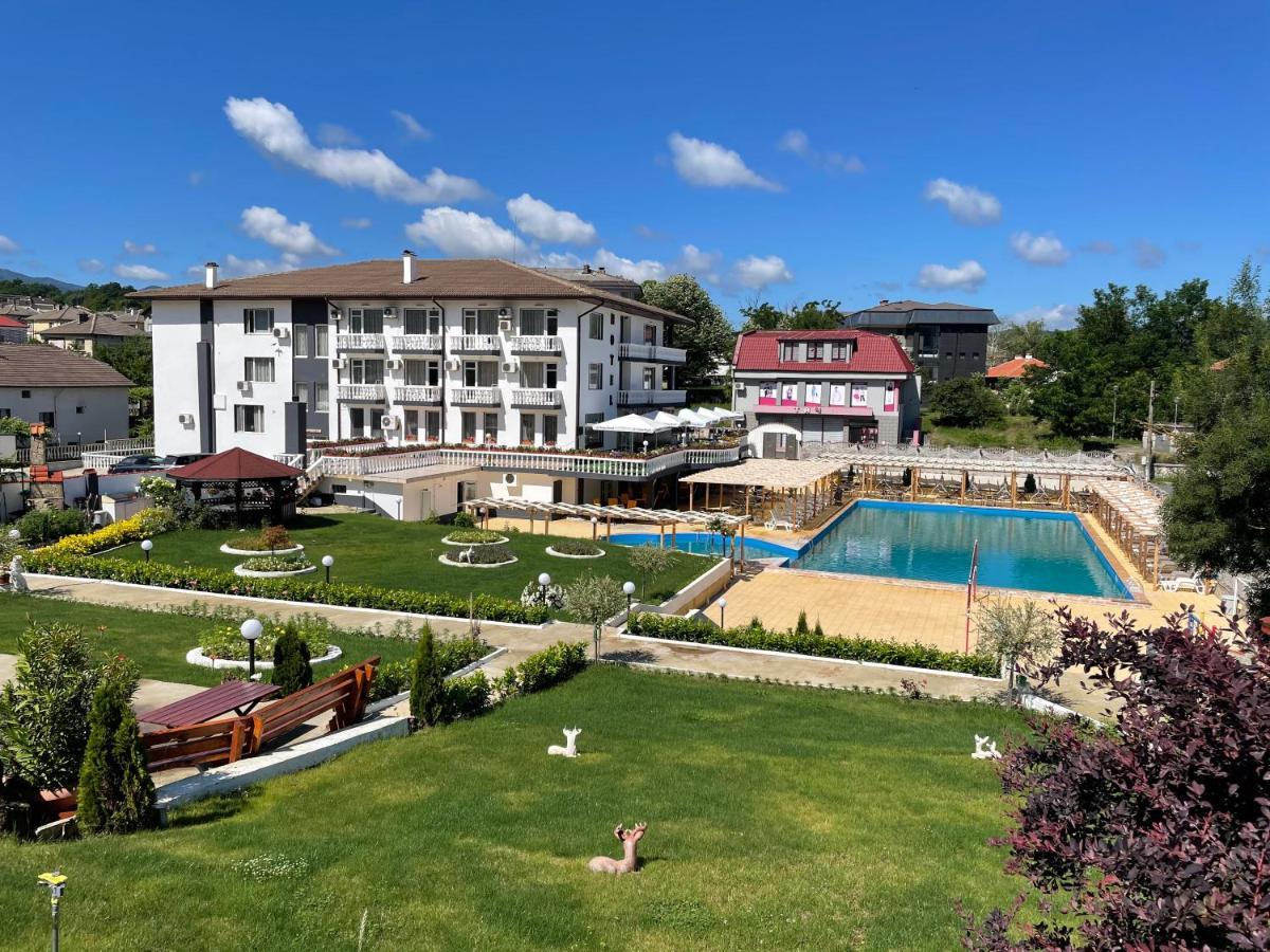 Hotel Elit Kirkovo  Kültér fotó