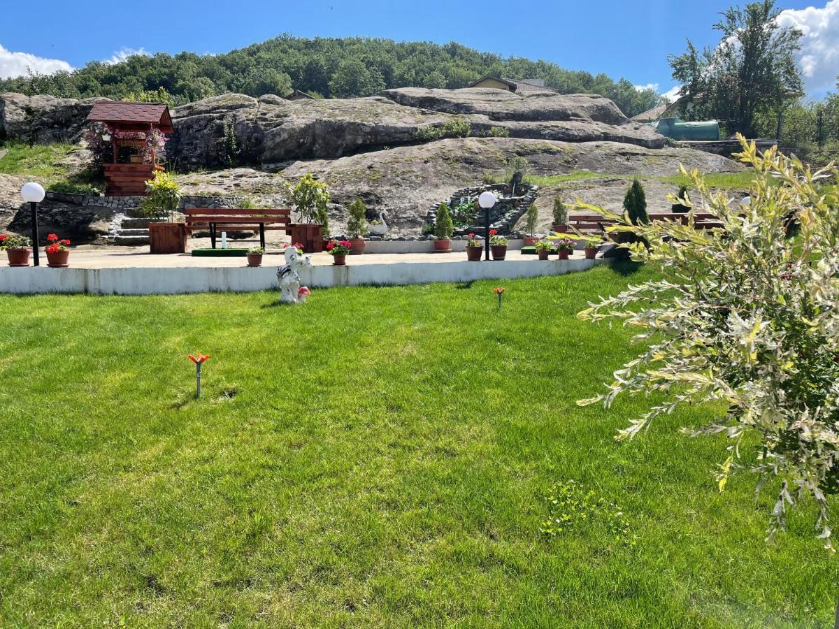 Hotel Elit Kirkovo  Kültér fotó