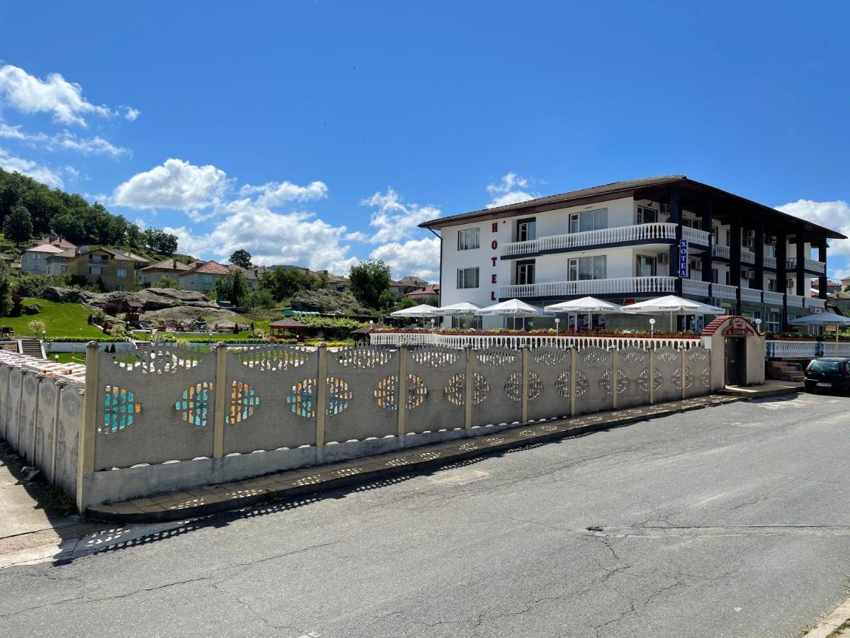 Hotel Elit Kirkovo  Kültér fotó