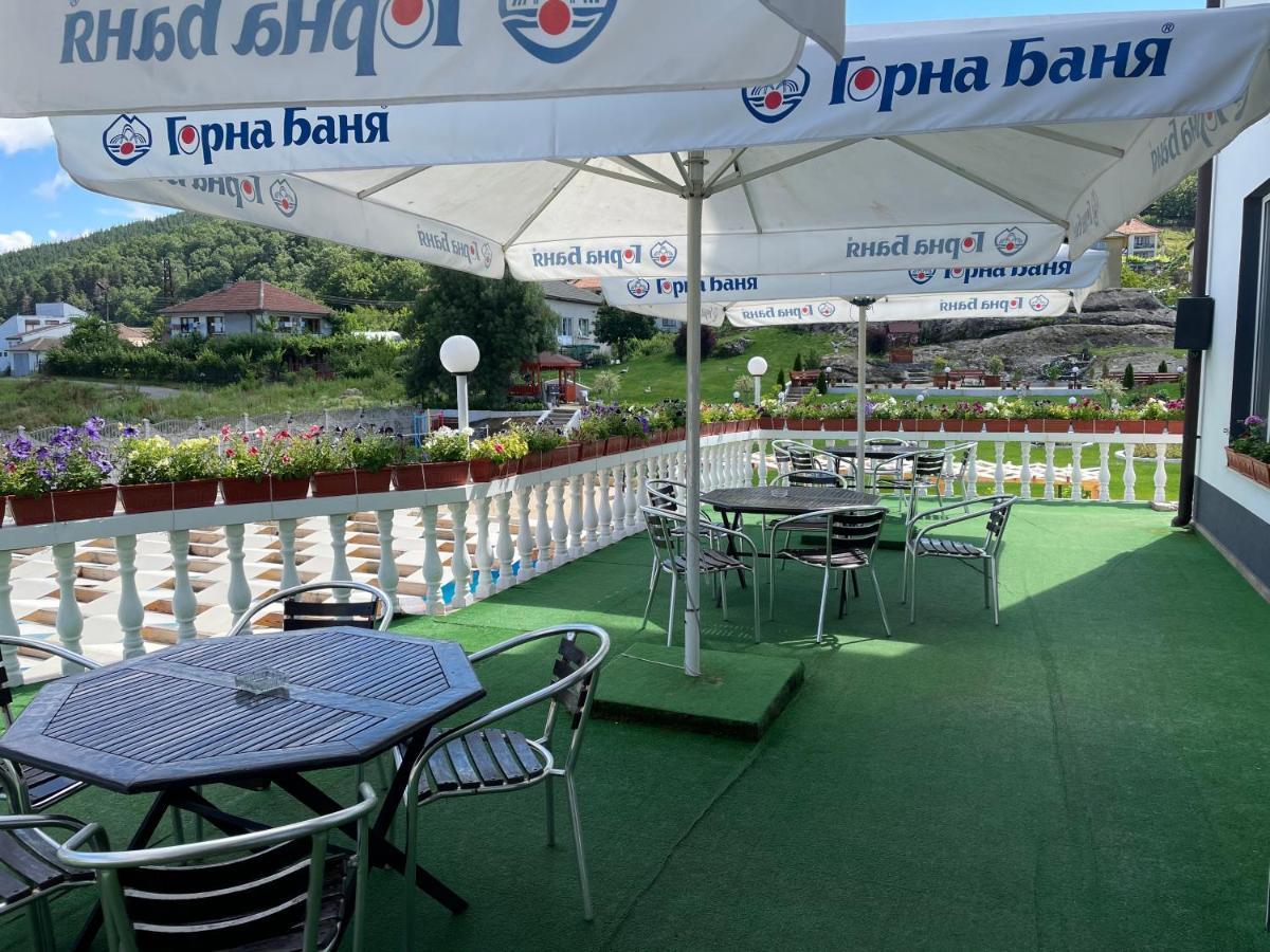 Hotel Elit Kirkovo  Kültér fotó