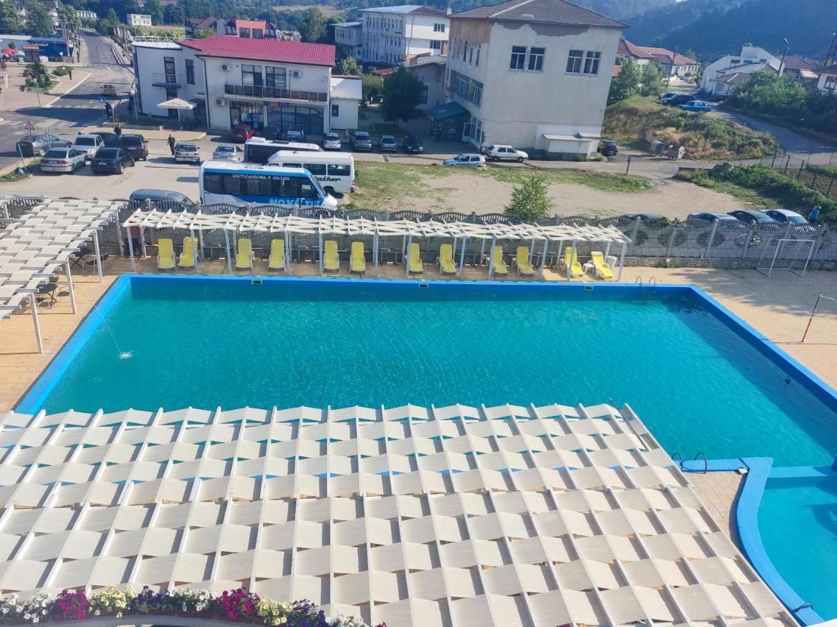 Hotel Elit Kirkovo  Kültér fotó