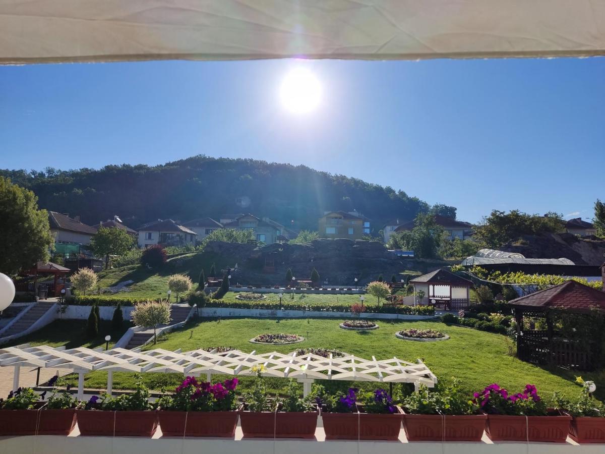 Hotel Elit Kirkovo  Kültér fotó