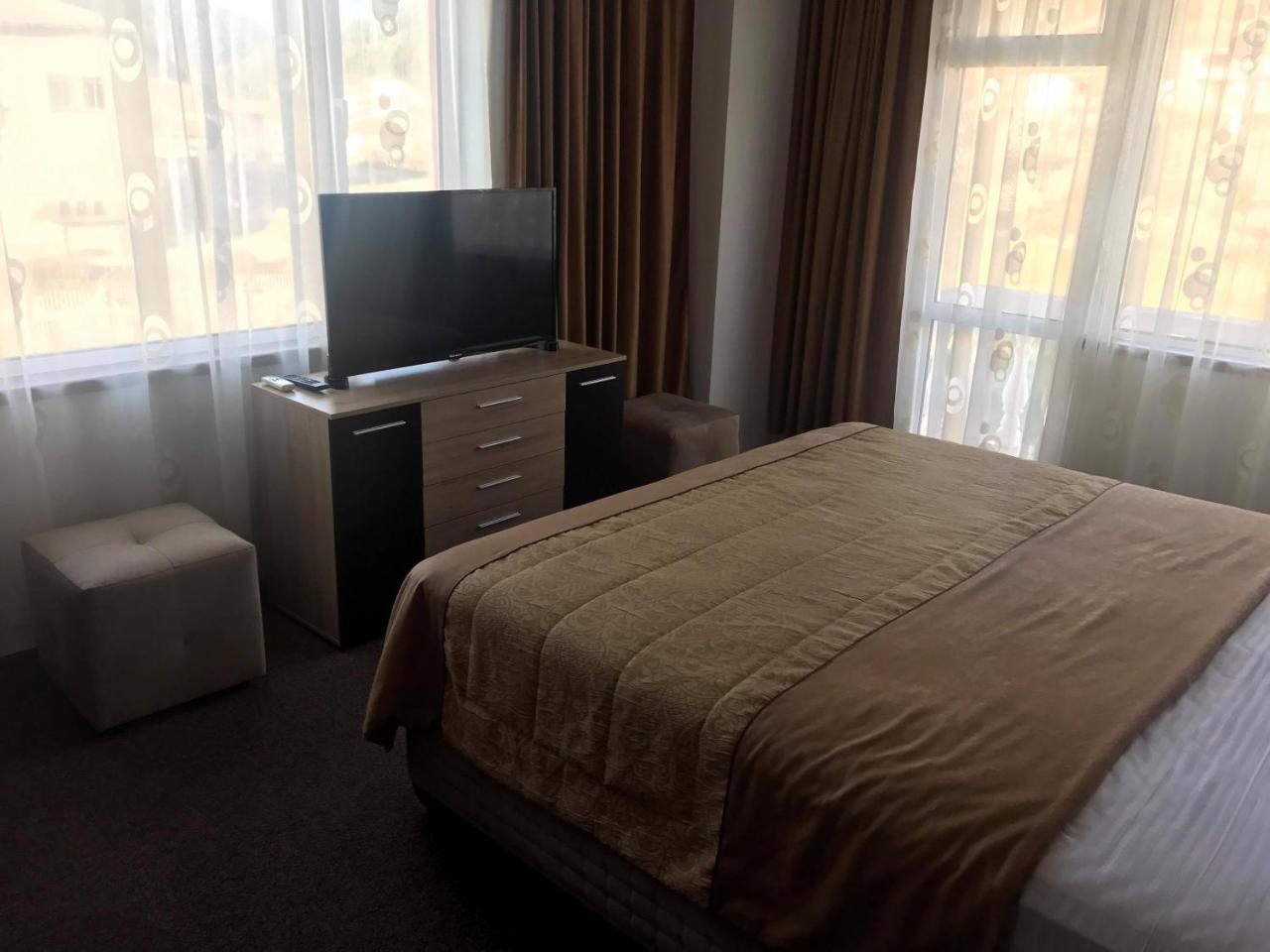 Hotel Elit Kirkovo  Kültér fotó