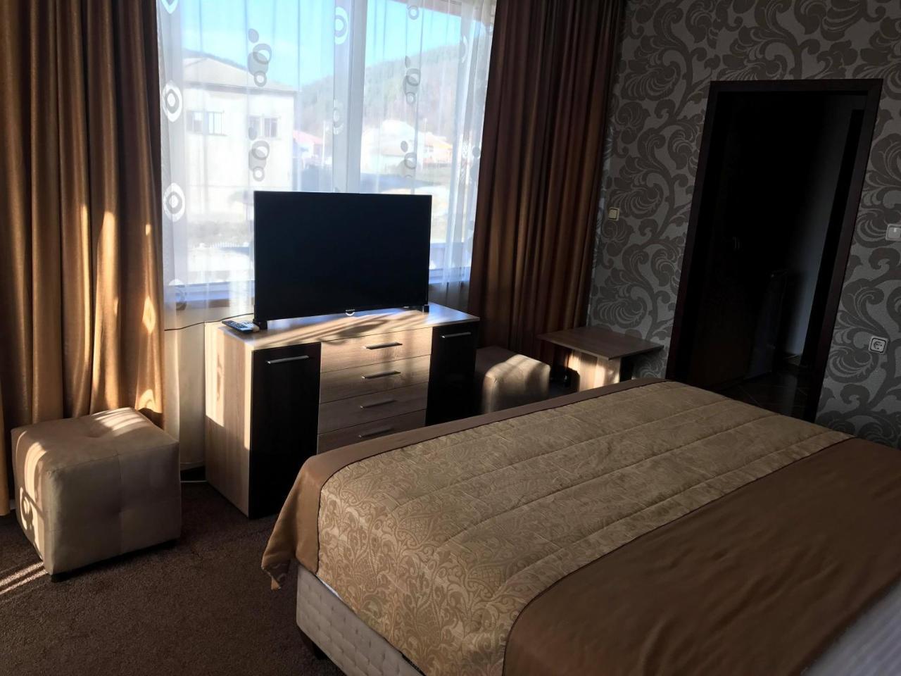 Hotel Elit Kirkovo  Kültér fotó